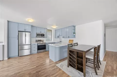 1025 Wilder Ave #5A, Honolulu, HI 96822