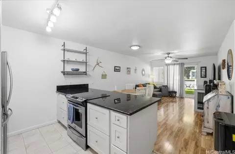 94-646 Lumiaina St #AA102, Waipahu, HI 96797