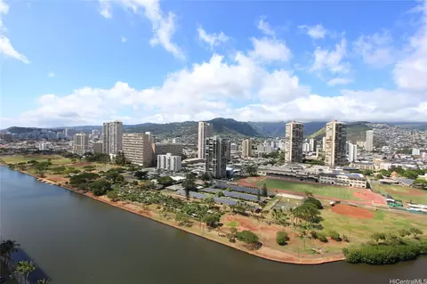 2211 Ala Wai Blvd #2812, Honolulu, HI 96815
