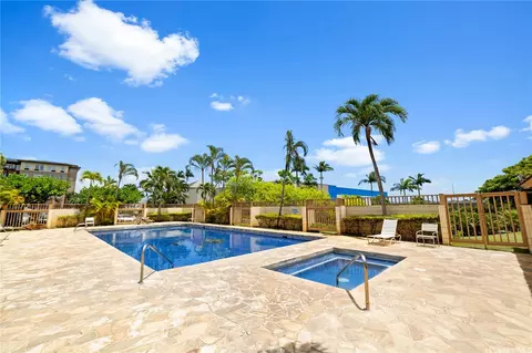 1060 Kamehameha Hwy #507B, Pearl City, HI 96782
