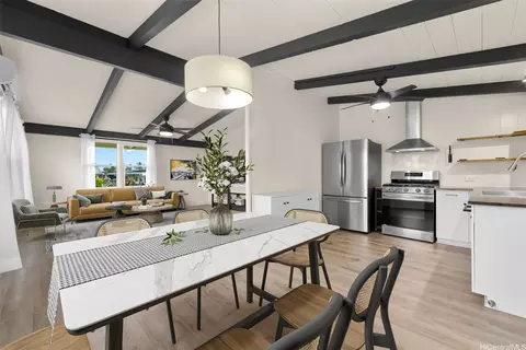 1341 Akaiki St, Kailua, HI 96734