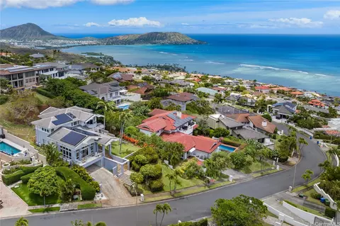 View/Area - 626 Kahiau Loop, Honolulu, HI 96821 photo 3 of 5