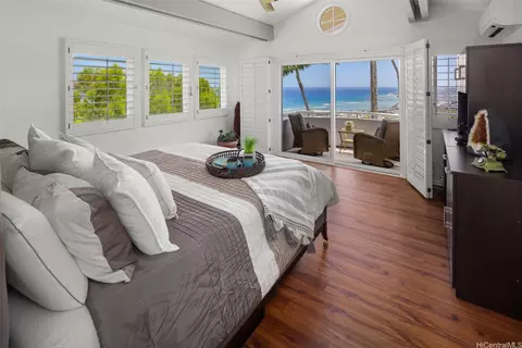 Bedroom - 626 Kahiau Loop, Honolulu, HI 96821 photo 1 of 4