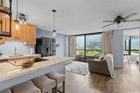 320 Liliuokalani Ave #1605, Honolulu, HI 96815