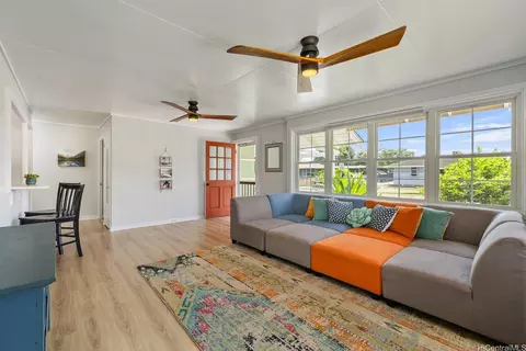 67-375 Kukea Cir, Waialua, HI 96791