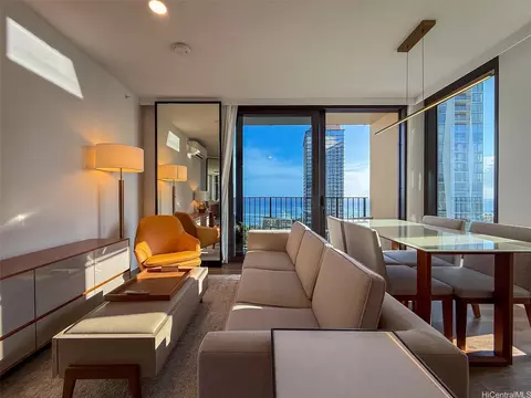987 Queen St #2500, Honolulu, HI 96814