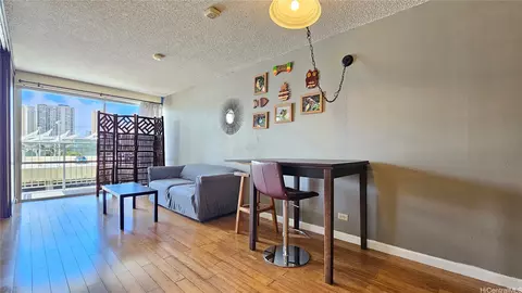 1655 Makaloa St #710, Honolulu, HI 96814