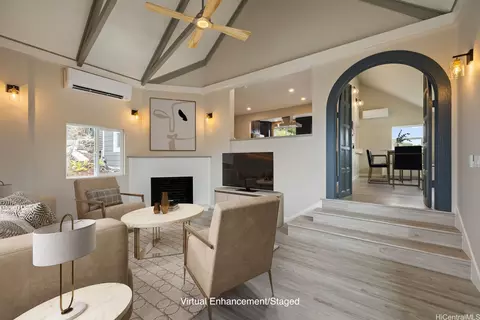 1410 Center St, Honolulu, HI 96816
