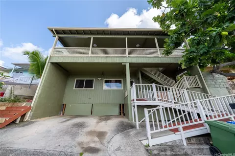 1057 Maluna St, Honolulu, HI 96818