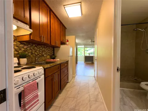 425 Ena Rd #C202, Honolulu, HI 96815