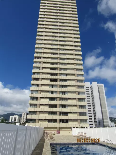 2525 Date St #2001, Honolulu, HI 96826