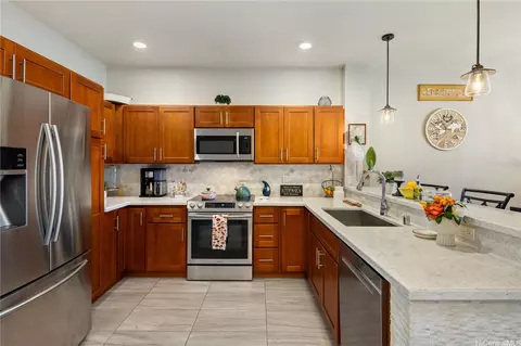 840 Kakala St #504, Kapolei, HI 96707