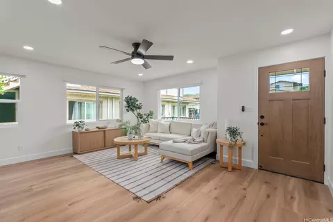 92-695 Paakai St, Kapolei, HI 96707