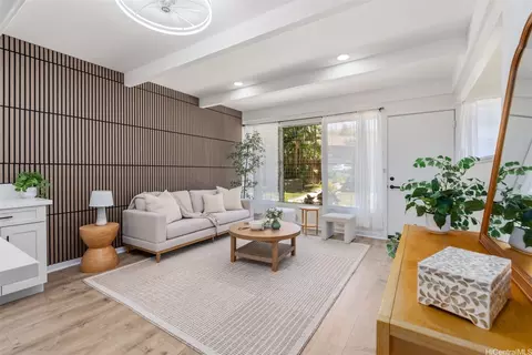 4212 Keanu St #3, Honolulu, HI 96816