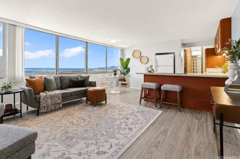 1060 Kamehameha Hwy #4302A, Pearl City, HI 96782