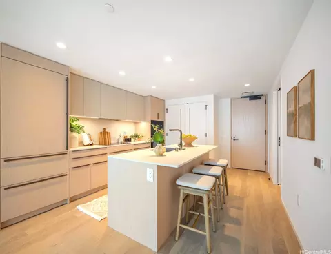 333 Ward Ave #2106, Honolulu, HI 96814
