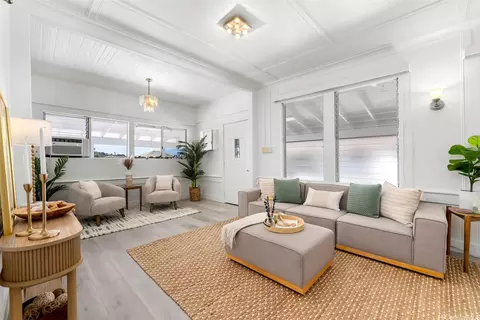 2422 Rooke Ave, Honolulu, HI 96817