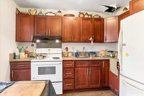 41-569 Inoaole St, Waimanalo, HI 96795