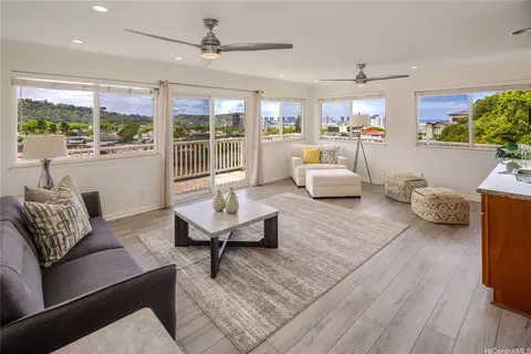 718 Alewa Dr, Honolulu, HI 96817