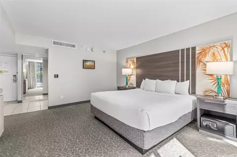 1850 Ala Moana Blvd #206, Honolulu, HI 96815
