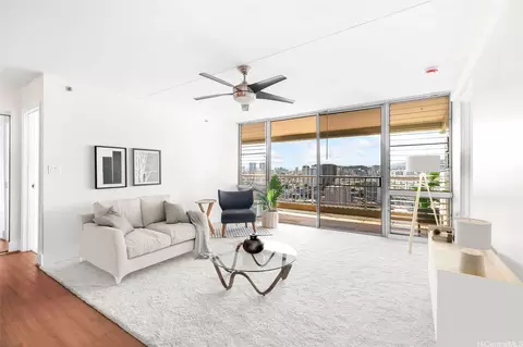 2522 Date St #1803, Honolulu, HI 96826