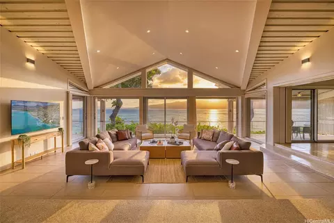 120 Hanapepe Loop, Honolulu, HI 96825