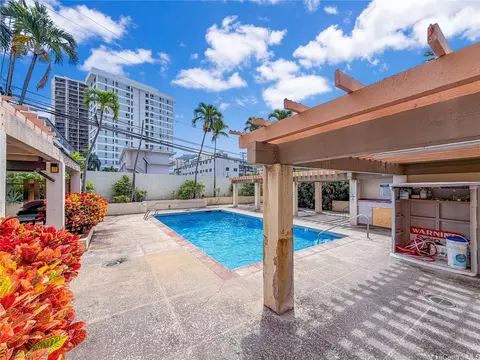 1201 Wilder Ave #2501, Honolulu, HI 96822
