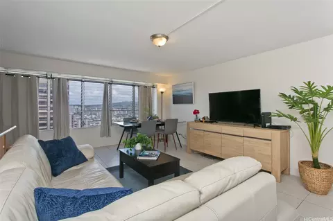 2525 Date St #3706, Honolulu, HI 96826