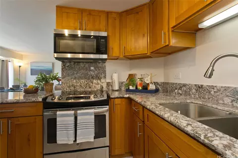 2525 Date St #3706, Honolulu, HI 96826