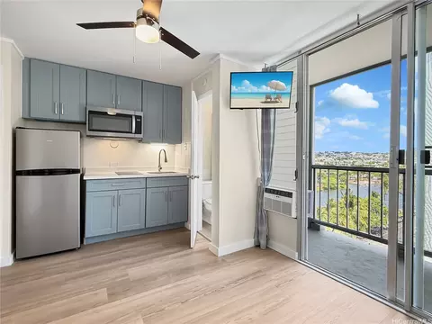 2509 Ala Wai Blvd #902, Honolulu, HI 96815