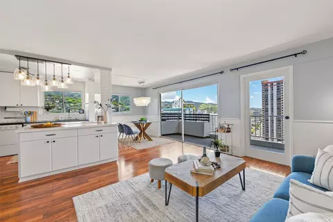 1111 Wilder Ave #18A, Honolulu, HI 96822