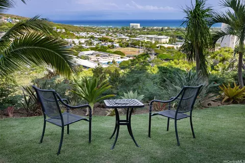 1603 Paula Dr #D, Honolulu, HI 96816