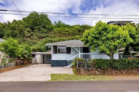 98-273 Hale Momi Pl, Aiea, HI 96701