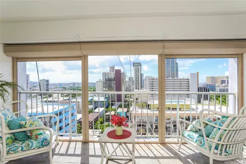 430 Keoniana St #1209, Honolulu, HI 96815