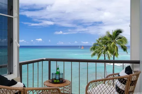 2943 Kalakaua Ave #707, Honolulu, HI 96815
