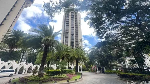 300 Wai Nani Way #II417, Honolulu, HI 96815