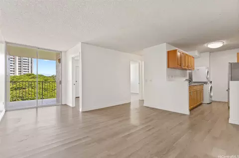 1260 Richard Ln #614, Honolulu, HI 96819