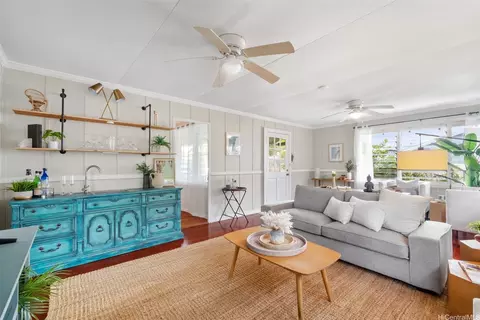 142 Maluniu Ave #C, Kailua, HI 96734