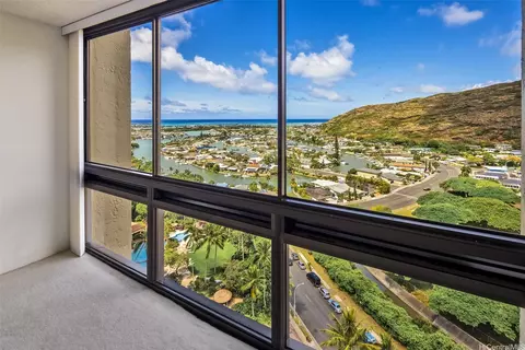 521 Hahaione St #2-18K, Honolulu, HI 96825