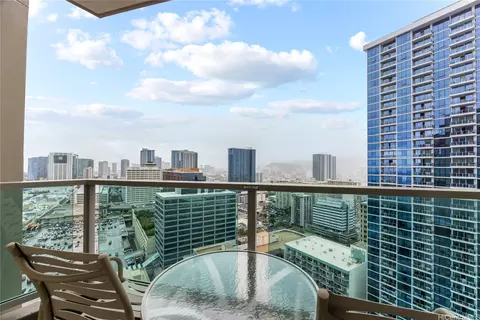 410 Atkinson Dr #2928, Honolulu, HI 96814