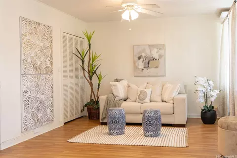 176 Kuulei Rd, Kailua, HI 96734
