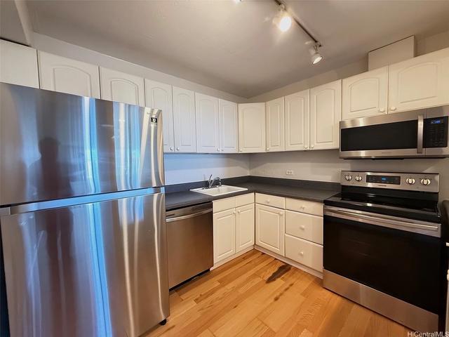 1860 Ala Moana Blvd #1404, Honolulu, HI 96815