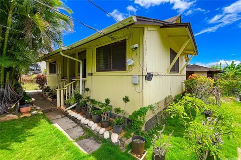 67-438 Kioe St, Waialua, HI 96791