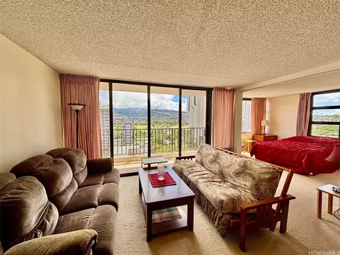 201 Ohua Ave #1213-II, Honolulu, HI 96815