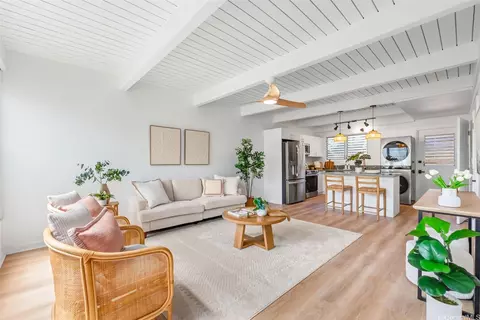 4906 Kilauea Ave #2, Honolulu, HI 96816