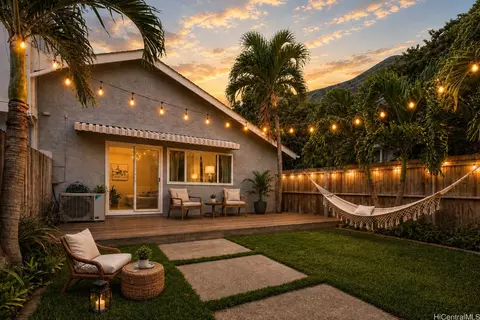 1172 Wainiha St #A, Honolulu, HI 96825