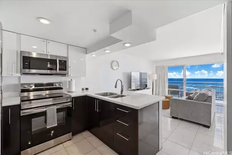 1777 Ala Moana Blvd #1704, Honolulu, HI 96815