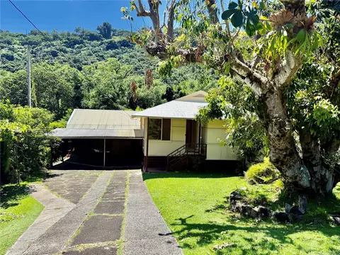 2816 Booth Rd, Honolulu, HI 96813