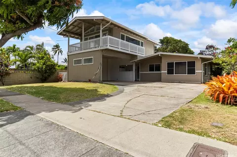 689 Keolu Dr, Kailua, HI 96734