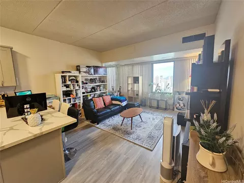 411 Hobron Ln #3907, Honolulu, HI 96815